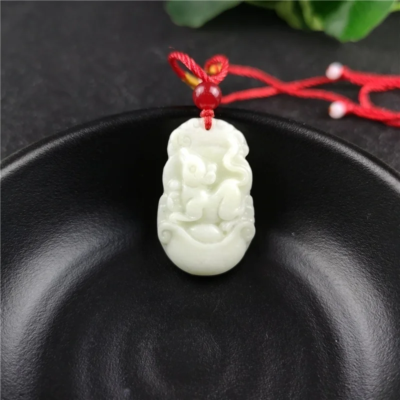 จีน Zodiac แกะสลักหยกจี้สร้อยค - Women Fashion Jewellery บทวิจารณ์และราคา