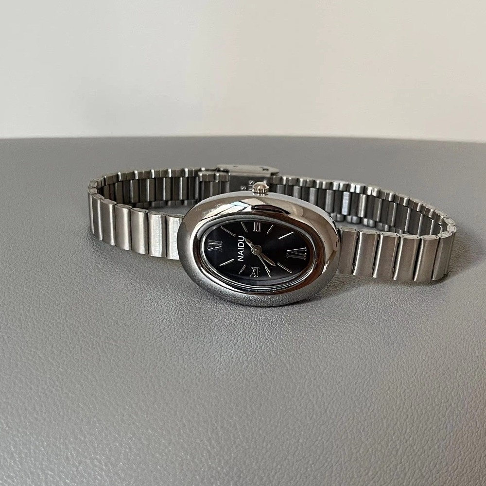นาฬิกาข้อมือผู้หญิงทรงรี ดีไซน - Fashion Women Watch บทวิจารณ์และราคา